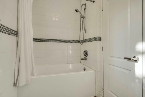 Salle de bains - 365Z Boul. Des Sources, Dorval, QC 