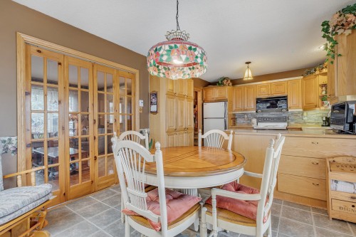 Salle à manger - 3051 Av. Bourque, Mascouche, QC 