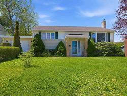 57 Tartan Avenue  Spryfield, NS B3R 2B7