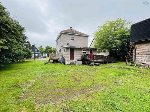 9 Dundonald Street, Amherst, NS 