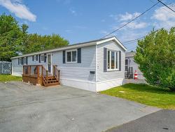 9 Second Street  Lakeside, NS B3T 1B1