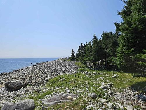 895 Shore Road, Road, Moose Harbour, NS 