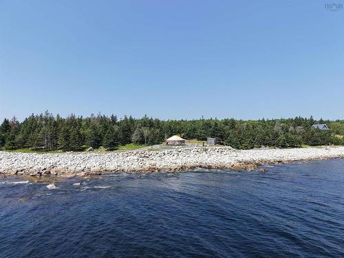 895 Shore Road, Road, Moose Harbour, NS 