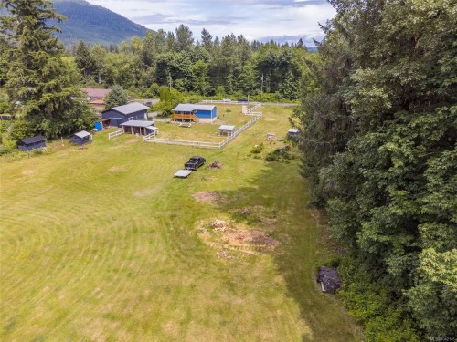 429 Community Rd, Sayward, BC 