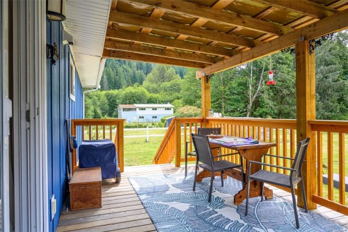 429 Community Rd, Sayward, BC 