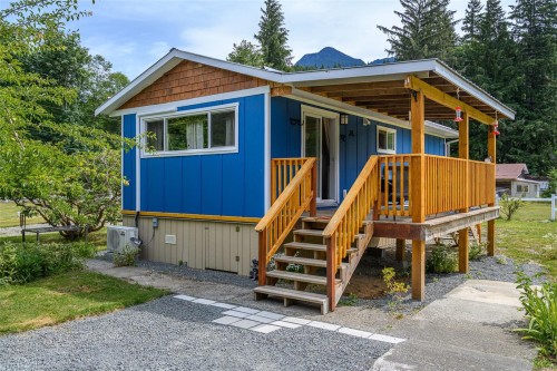429 Community Rd, Sayward, BC 