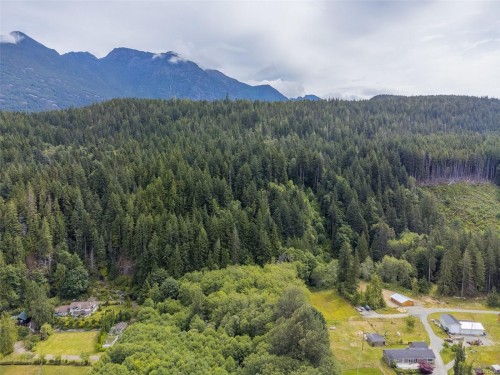 429 Community Rd, Sayward, BC 