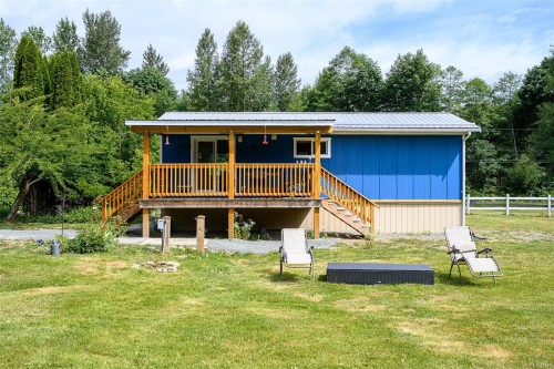 429 Community Rd, Sayward, BC 