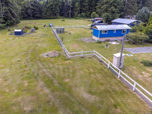 429 Community Rd, Sayward, BC 