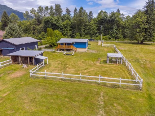 429 Community Rd, Sayward, BC 