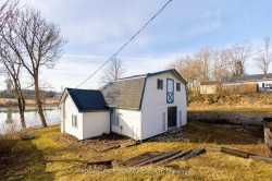 17 Valley Road  Whitchurch-Stouffville, ON L4A 7X3