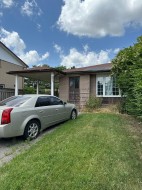 37 Flamingo Crescent Brampton, ON L6T 2G6
