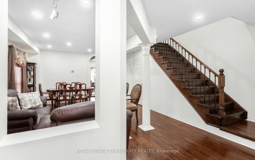 490 Orange Walk Crescent, Mississauga, ON 