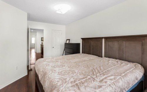 490 Orange Walk Crescent, Mississauga, ON 