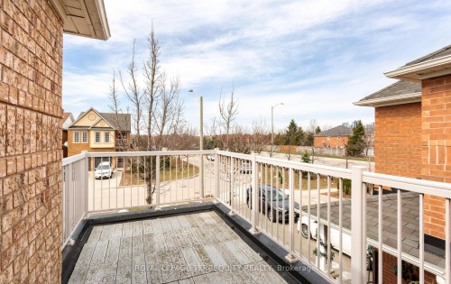 490 Orange Walk Crescent, Mississauga, ON 