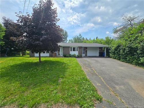 735 Assumption, Bathurst, NB 