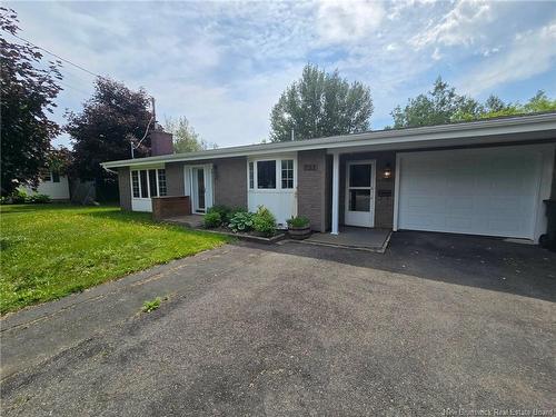 735 Assumption, Bathurst, NB 