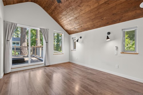 1162 Booth Rd Sw, Comox, BC 