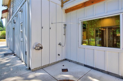 1162 Booth Rd Sw, Comox, BC 