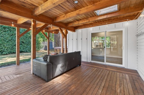 1162 Booth Rd Sw, Comox, BC 