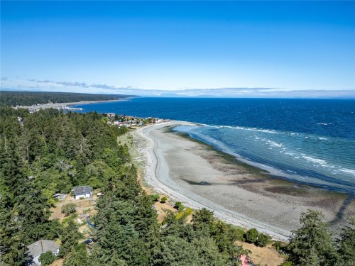 1162 Booth Rd Sw, Comox, BC 