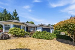 5999 Sunset Rd Nanaimo, BC V9V 1K4