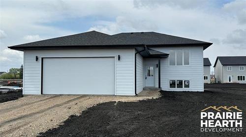 16 Ash Bay, Rosenort, MB 