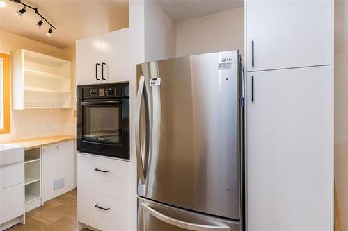 133 Dumoulin St, Winnipeg, MB 