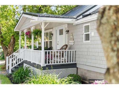 76 Third Ave, Pointe-Du-Chêne, NB 