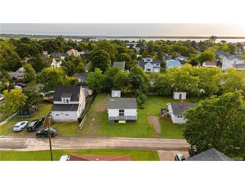 108 Third Ave, Pointe-Du-Chêne, NB 
