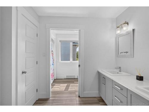 438 Maplehurst Dr, Moncton, NB 