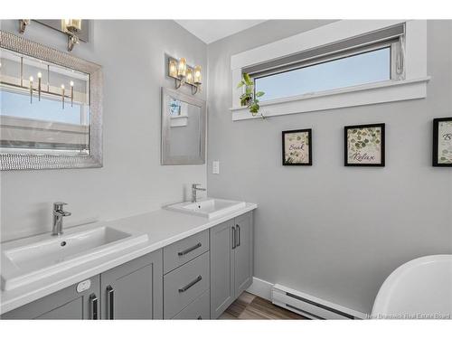 438 Maplehurst Dr, Moncton, NB 