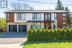 1526 BRIDGE ROAD Oakville (Wo West), ON L6L 2E3