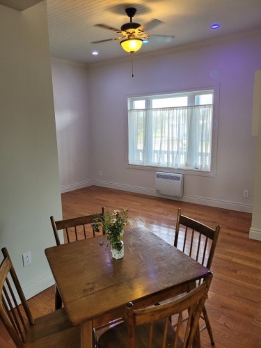 Salon - 12 Rue Principale O., Latulipe-Et-Gaboury, QC - Indoor Photo Showing Dining Room