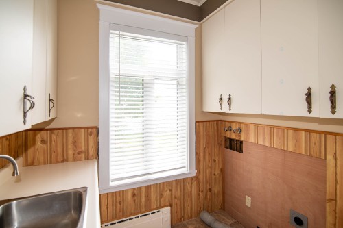 Salle de lavage - 530 Rue Blondeau, Saint-Pascal, QC - Indoor