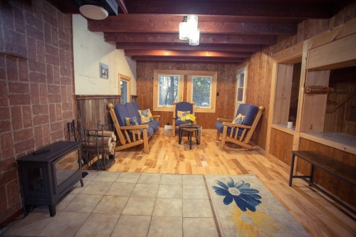 Salon - 320 Ch. Larose, Saint-Émile-De-Suffolk, QC 