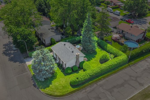 Photo aérienne - 145 Rue Elgin, Châteauguay, QC 