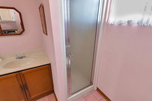 Salle de bains - 145 Rue Elgin, Châteauguay, QC 