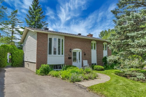 Façade - 145 Rue Elgin, Châteauguay, QC 