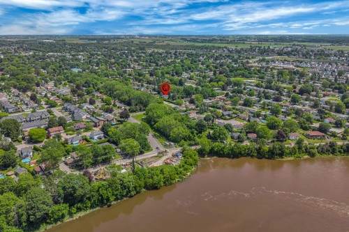 Photo aérienne - 145 Rue Elgin, Châteauguay, QC 