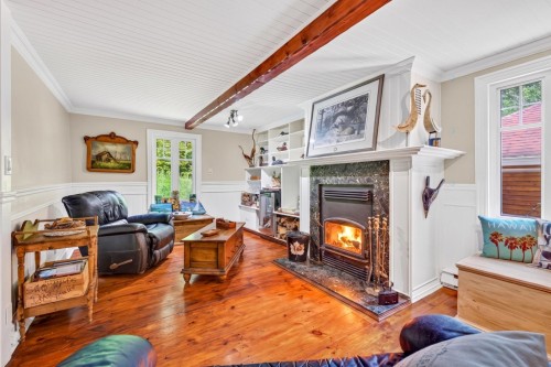 Salon - 401 Ch. Du Sommet, Fossambault-Sur-Le-Lac, QC - Indoor Photo Showing Living Room With Fireplace