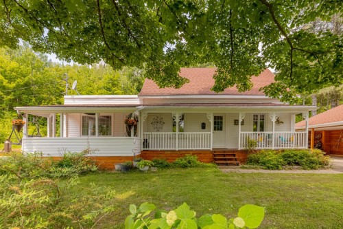 Façade - 401 Ch. Du Sommet, Fossambault-Sur-Le-Lac, QC - Outdoor With Deck Patio Veranda