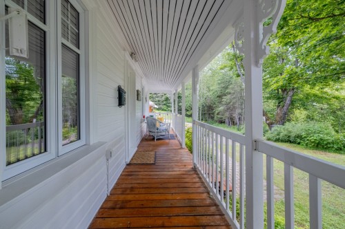 Balcon - 401 Ch. Du Sommet, Fossambault-Sur-Le-Lac, QC - Outdoor With Exterior