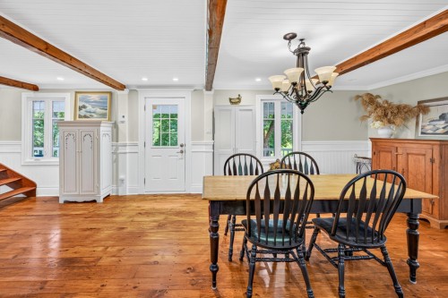 Hall d'entrée/Vestibule - 401 Ch. Du Sommet, Fossambault-Sur-Le-Lac, QC - Indoor Photo Showing Dining Room