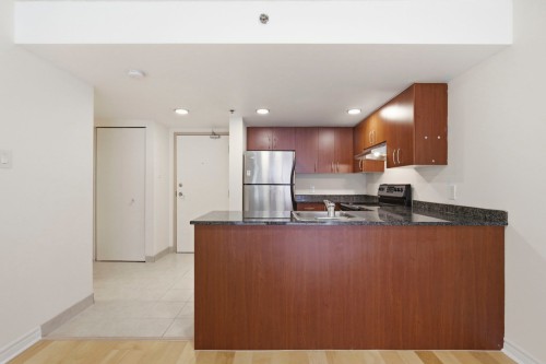 Kitchen - 614-88 Rue Charlotte, Montréal (Ville-Marie), QC - Indoor Photo Showing Kitchen