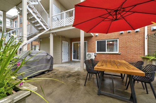 Terrasse - 9520 Rue Riverin, Brossard, QC 