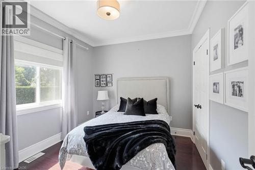 586 Maple Avenue, Burlington, ON - Indoor Photo Showing Bedroom
