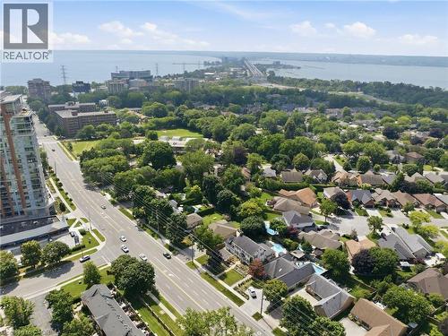 586 Maple Avenue, Burlington, ON - Outdoor With Body Of Water With View