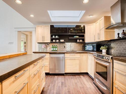 2 Fenwood Road, Halifax, NS 