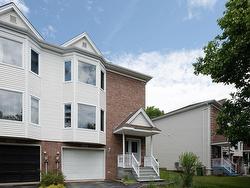 23 Remington Court  Halifax, NS B3M 3Y6